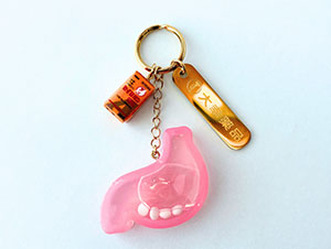 「キーホルダー（セイロガン糖衣Ａを飲んだ胃）」